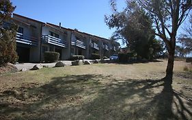Alpha Centauri Townhouses Aparthotel Jindabyne Australia