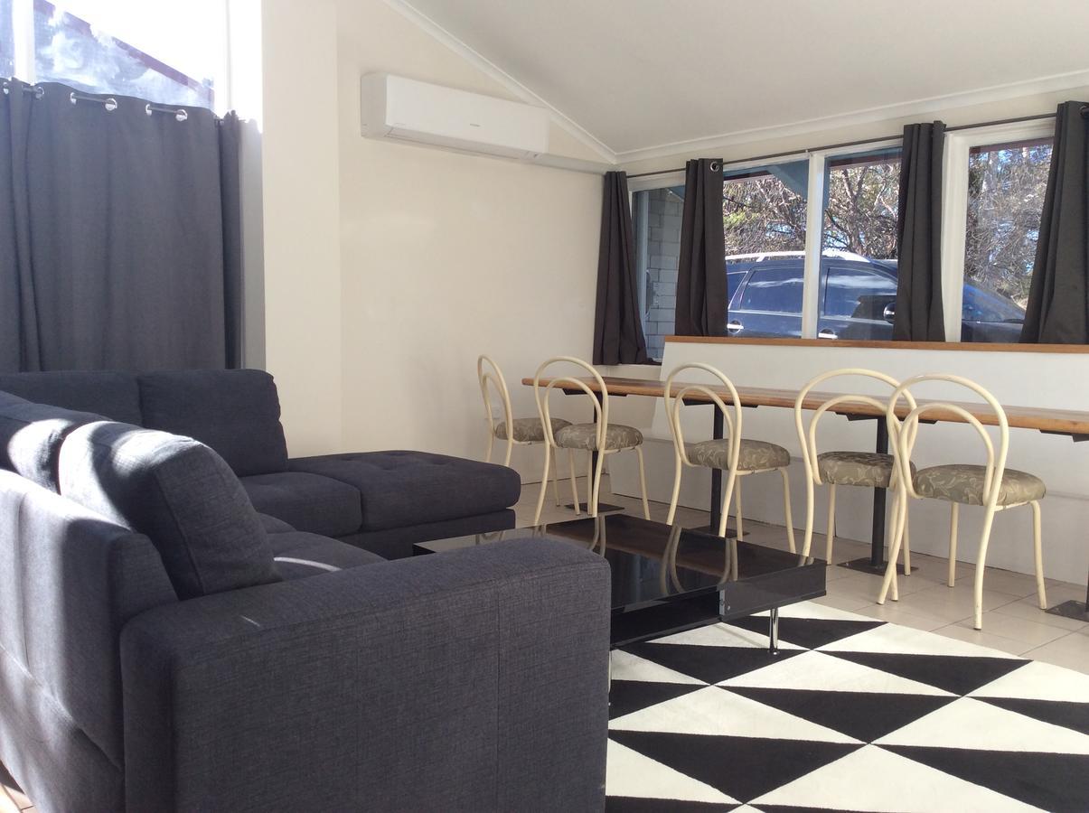 Alpha Centauri Townhouses Jindabyne Exterior photo