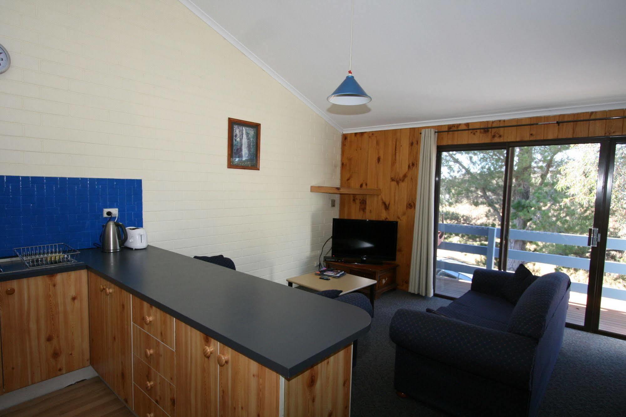 Alpha Centauri Townhouses Jindabyne Exterior photo